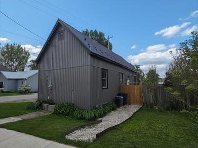 House for sale in Newbury Station, Southwest Middlesex