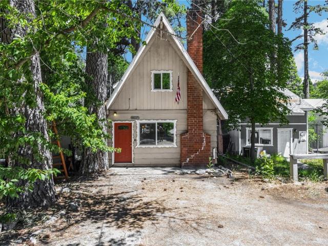 House for sale in Cedarpines Park, California