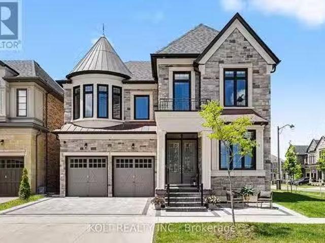 House for sale in Oakville, Ontario