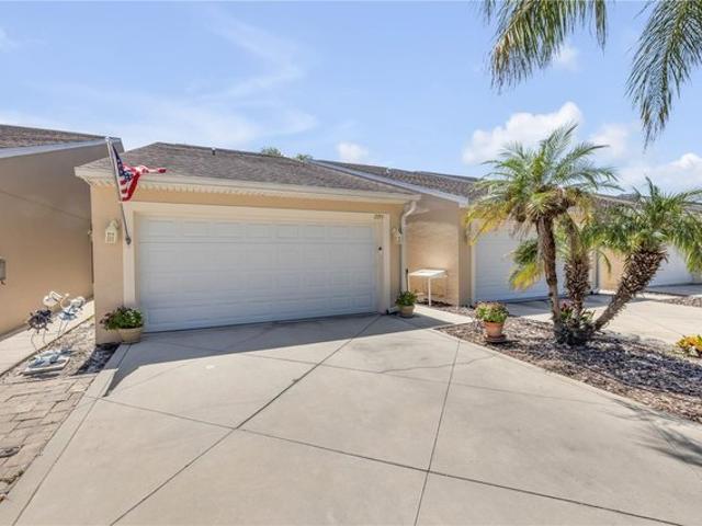 Townhouse for sale in New Smyrna Beach, Volusia County