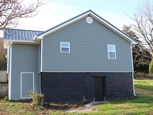 House for sale in Williamsburg, Kentucky