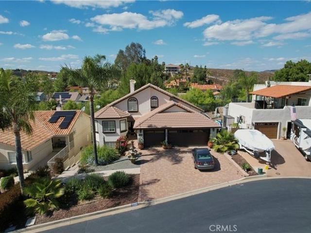House for sale in Canyon Lake, California