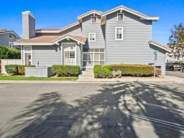 Condo for sale in Tustin, California