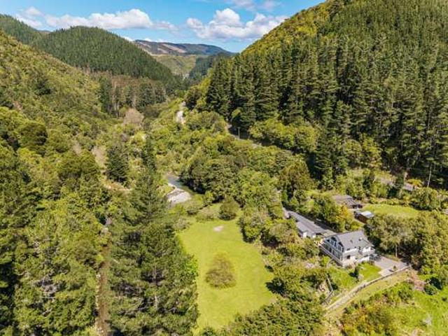 House for sale in Pauatahanui, Wellington