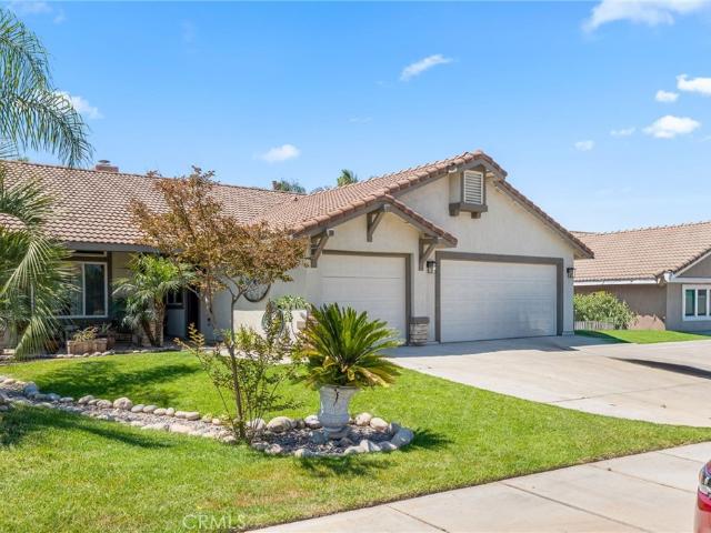House for sale in Nuevo, California