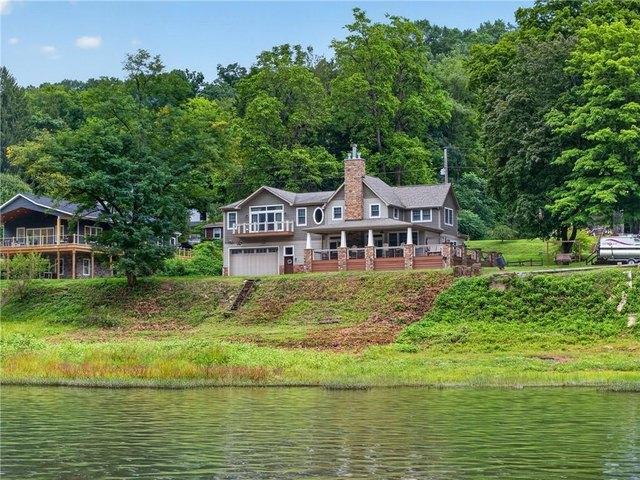 House for sale in Parker, Armstrong County