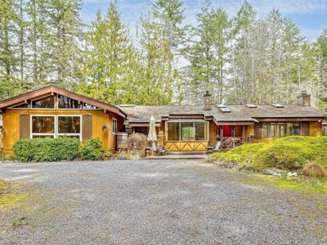 House for sale in Rural Saanich, Highlands