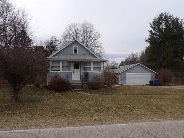 House for sale in Sanford, Michigan