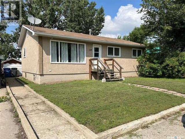 House for sale in Gravelbourg, Saskatchewan