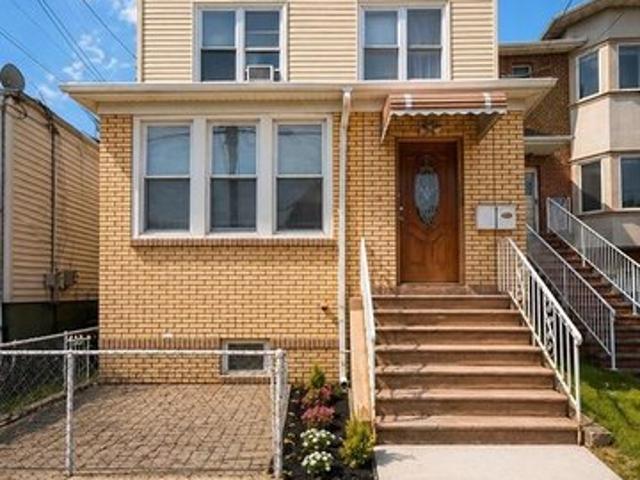 House for sale in Fairview, New Jersey