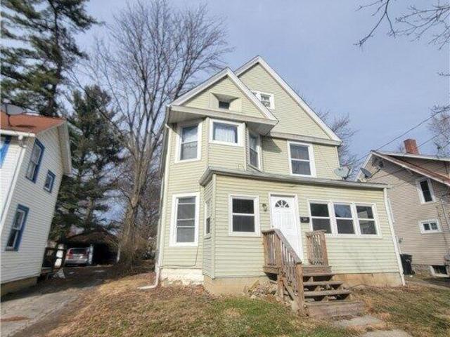 Duplex for sale in Elyria