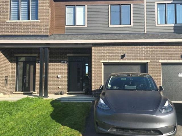 Townhouse for rent in Mulhurst Bay, Ontario