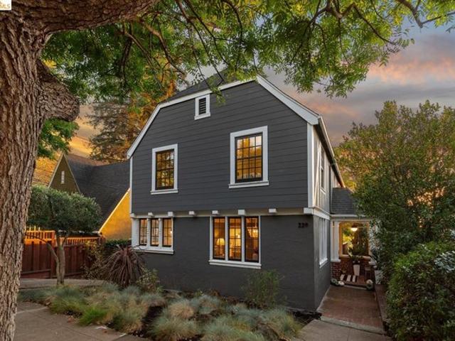 House for sale in Piedmont, Alameda County