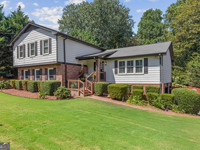 House for sale in Lilburn, Gwinnett County