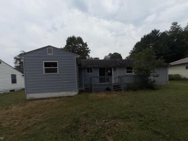 House for sale in Roseville, Ohio