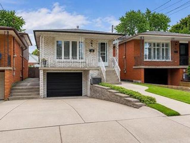 House for sale in Ancaster, Ontario