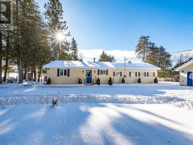 House for sale in Renfrew, Ontario