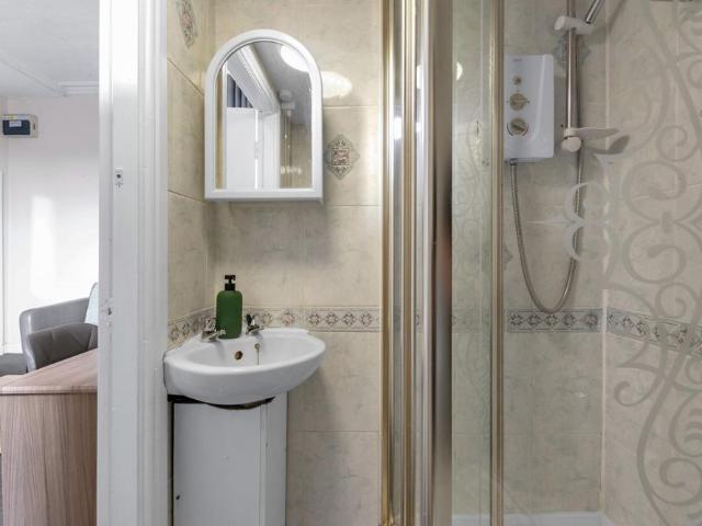 Apartment for rent in Hyde Park, West Yorkshire