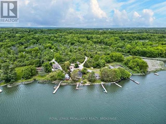 House for sale in Ontario