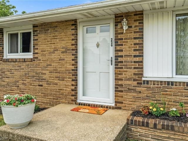 House for sale in Louisville, Ohio
