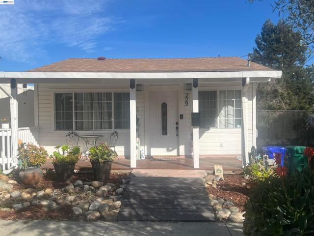 Property for sale in Rodeo, California