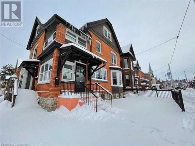 Commercial for rent in Hamilton
