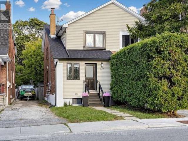 House for sale in Davenport, Toronto
