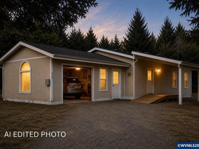 House for sale in Oregonia