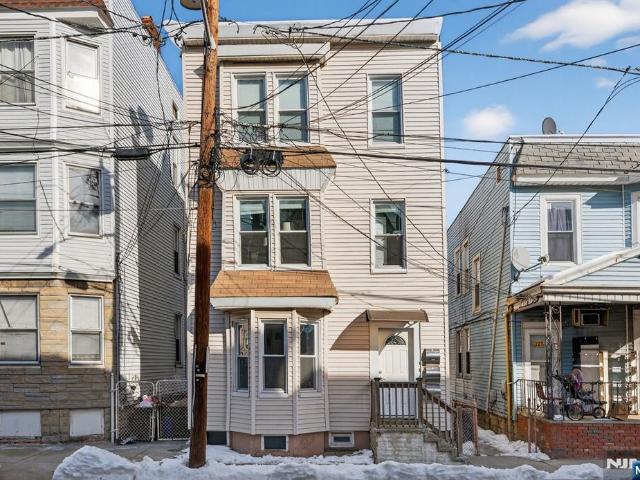 House for sale in Hudson, New Jersey