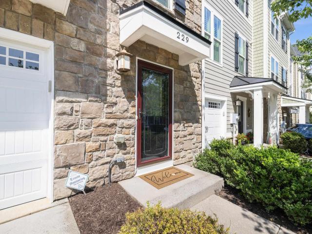 Townhouse for sale in Virginia