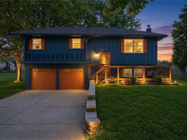 House for sale in Blue Springs, Missouri