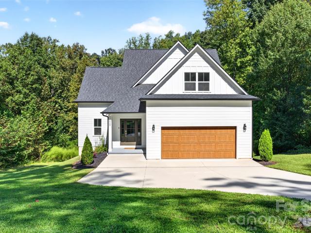 House for sale in Troutman, North Carolina