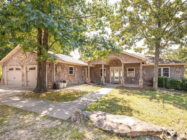 House for sale in Powersite, Missouri