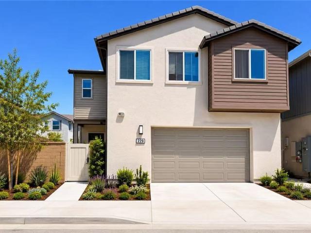 Condo for sale in Orange County Great Park, Irvine