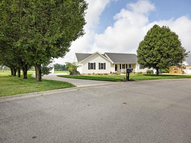 House for sale in Stanford, Kentucky