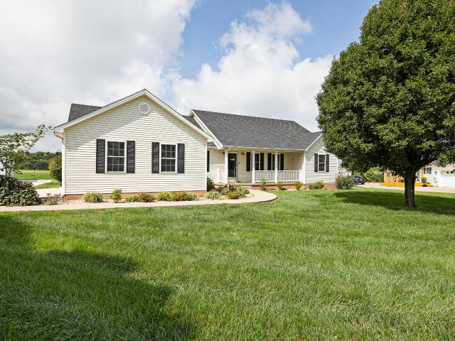 House for sale in Stanford, Kentucky