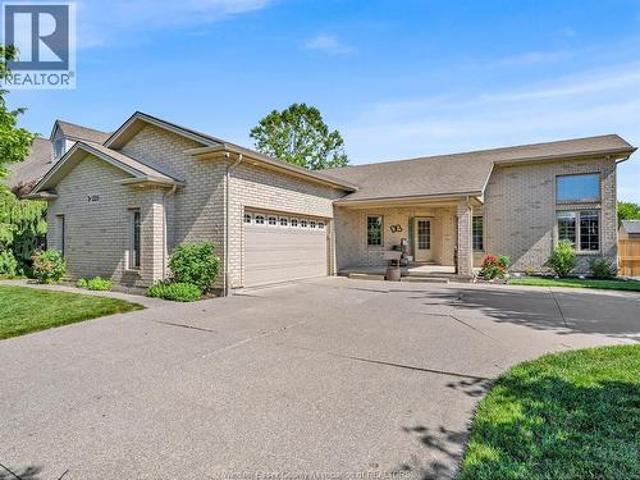 House for sale in Lakeshore, Ontario