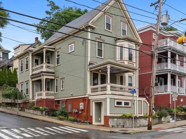 Condo for sale in Somerville, Massachusetts