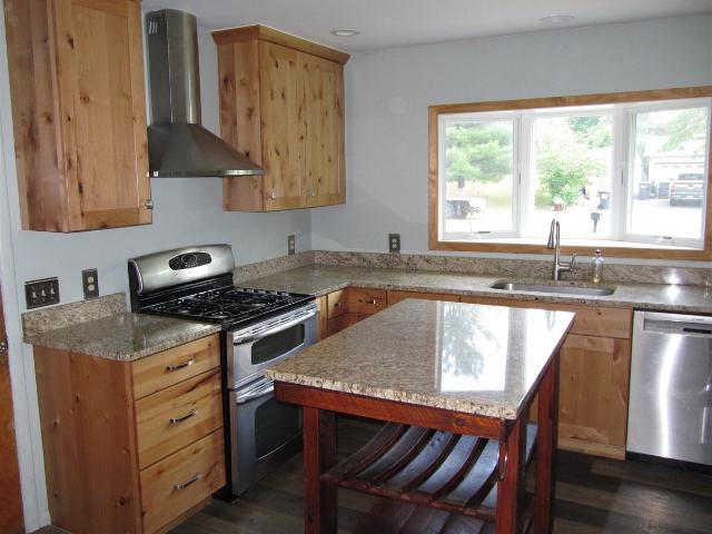 House for sale in Portage