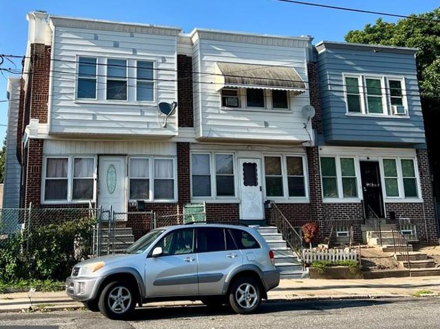 House for sale in Philadelphia, Pennsylvania