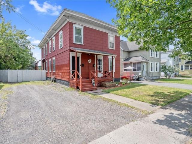 House for sale in Jamesville, New York