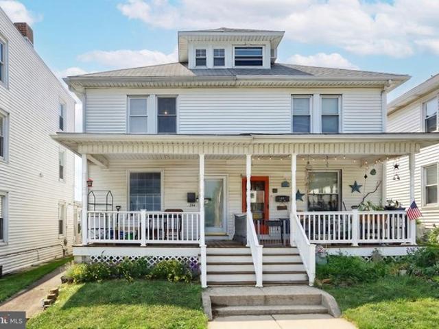 Townhouse for sale in Red Lion, Pennsylvania
