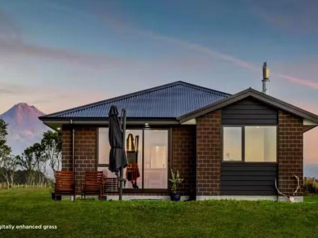 House for sale in Hillsborough, Taranaki