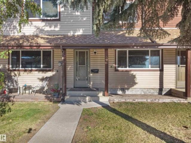 Townhouse for sale in Wedgewood, Alberta