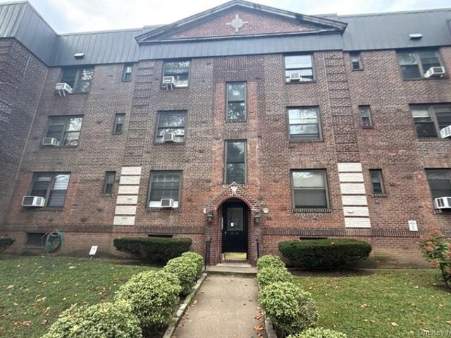 Condo for sale in East Elmhurst, New York