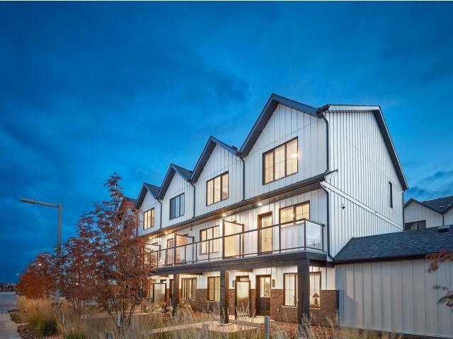 Townhouse for sale in Wedgewood, Alberta
