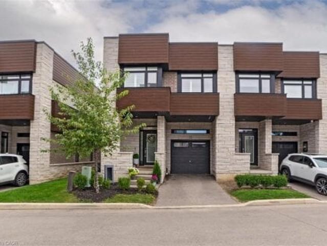 Townhouse for sale in Ancaster, Ontario