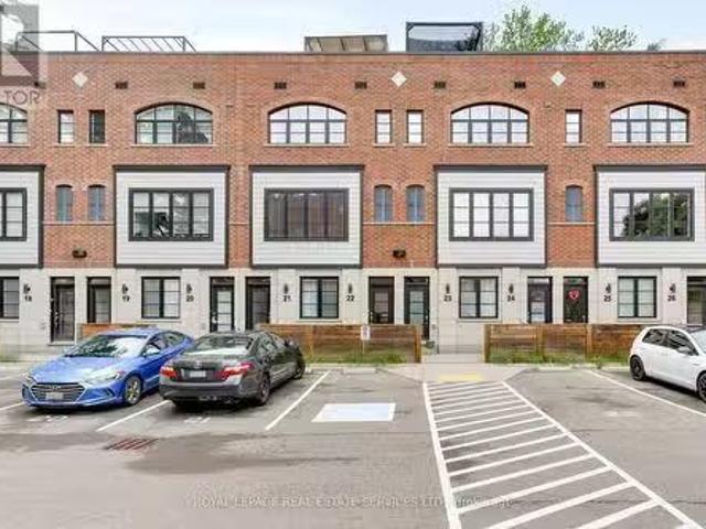 Condo for sale in Burlington