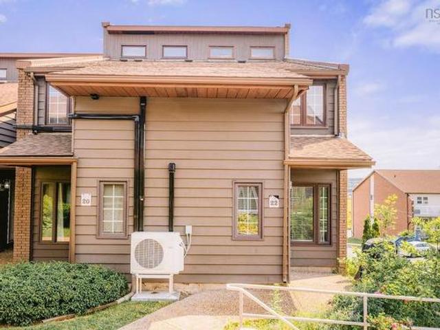 Townhouse for sale in Dartmouth, Nova Scotia