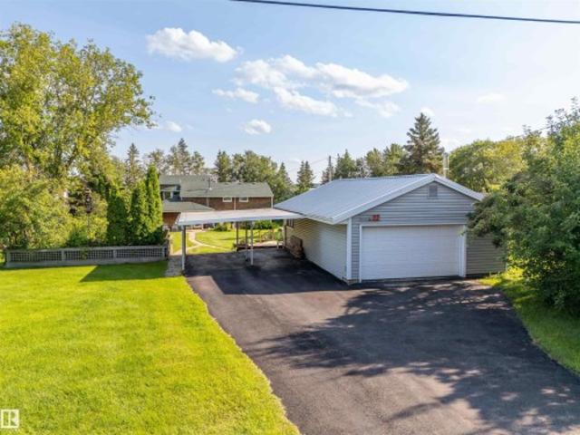 House for sale in Alberta